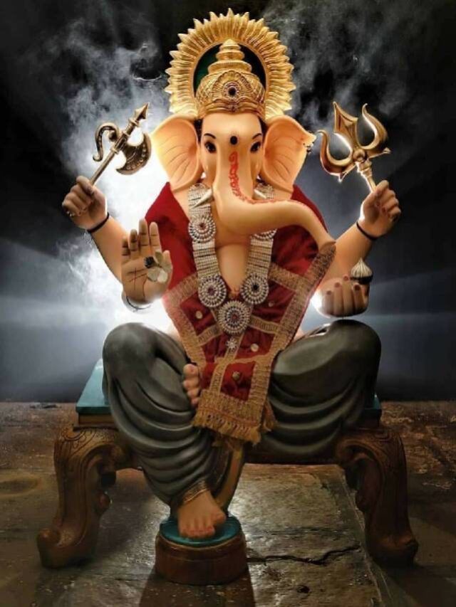 Read more about the article Ganpati Mantra : सिद्धी प्राप्तीसाठी गणपतीच्या या मंत्रांचा करा जाप